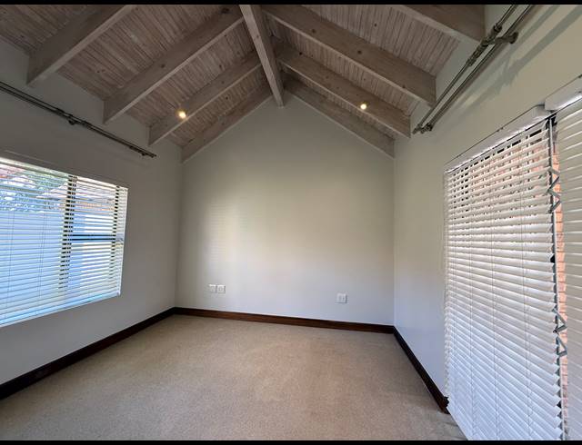2 BEDROOM SECTIONAL TITLE FOR SALE IN NEWLANDS